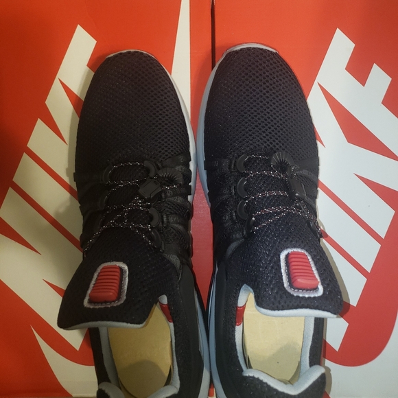 Nike Shox Gravity Shoe - Picture 15 of 16